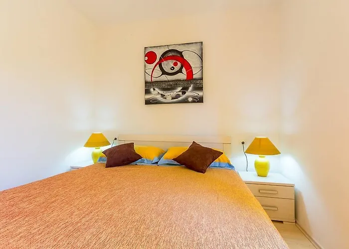 Apartments Racchi
