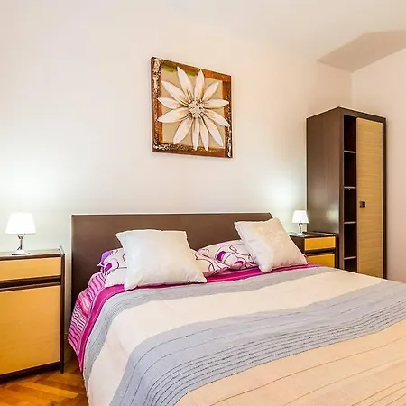 Apartments Racchi Banjole Exterior photo