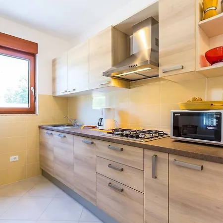Apartments Racchi Banjole Exterior photo