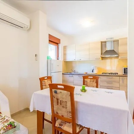 Apartments Racchi Banjole Exterior photo